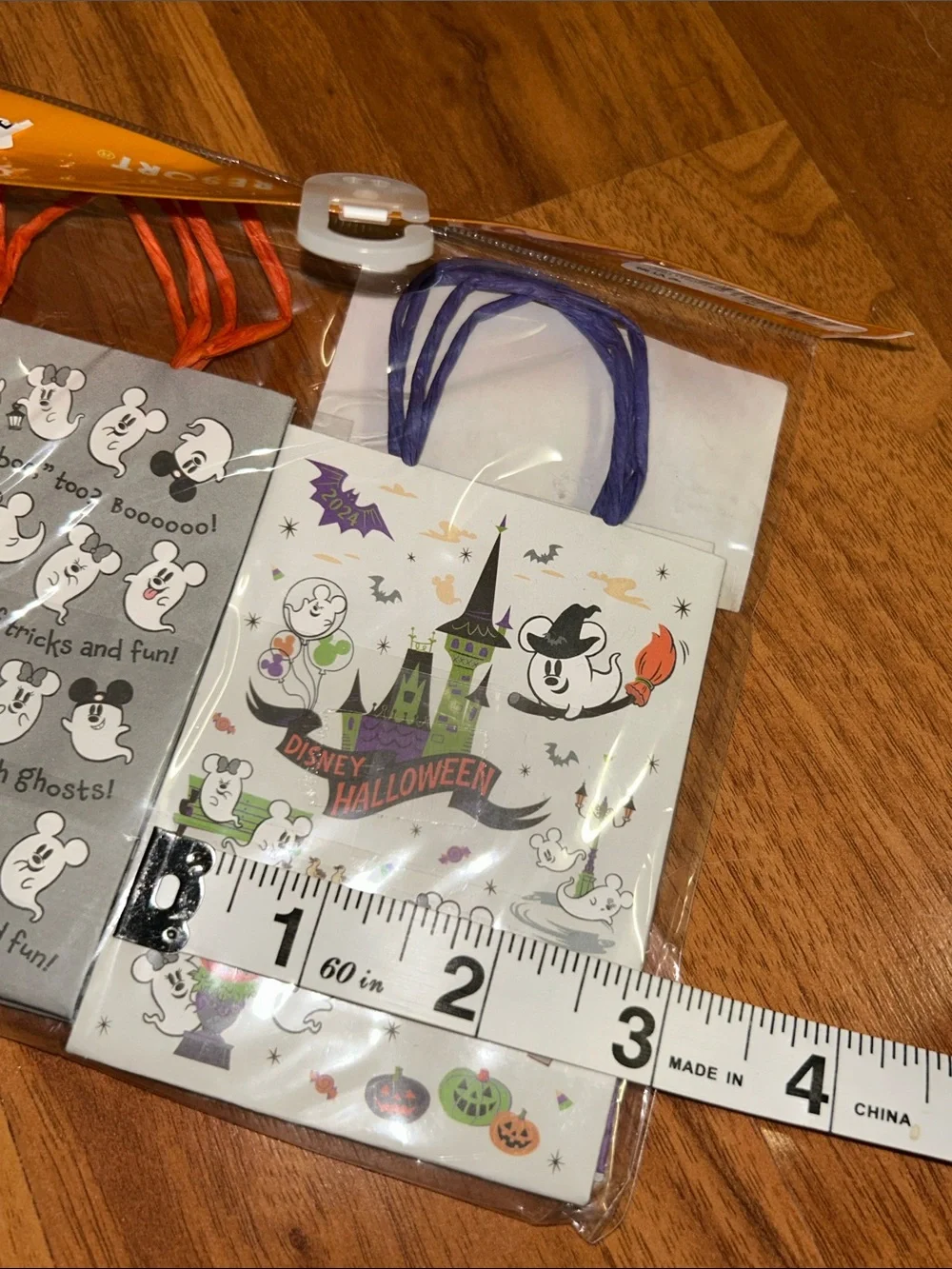 Disney Tokyo Disneyland Halloween Mickey Ghost 👻 Gift Bags and Tags
